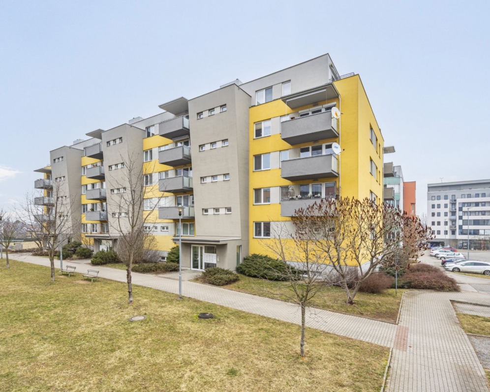 Prodej bytu 4+kk, 79 m², Hradec Králové, ul. Labská louka